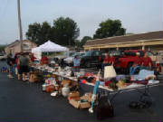 yardsale031.jpg